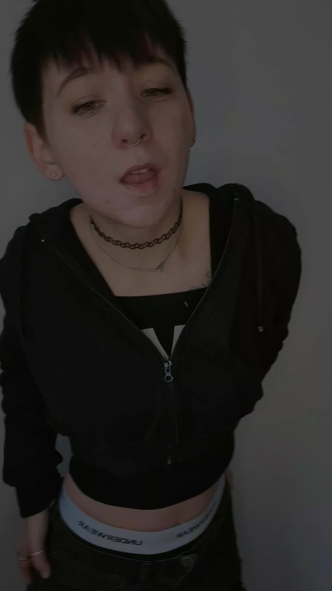 @Nachtfalter🦋