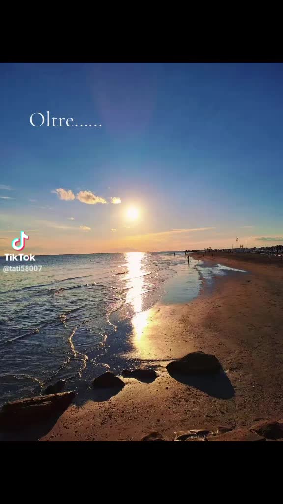 @grazia1817 ti segue