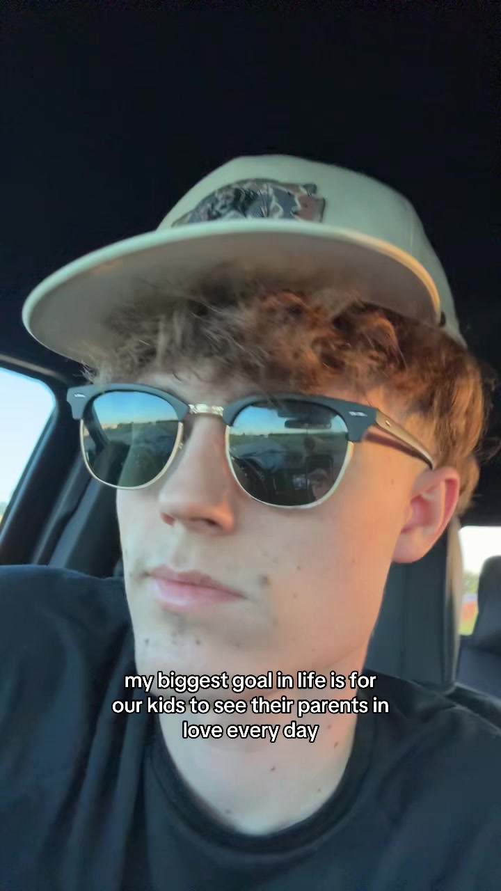 @dylan👑