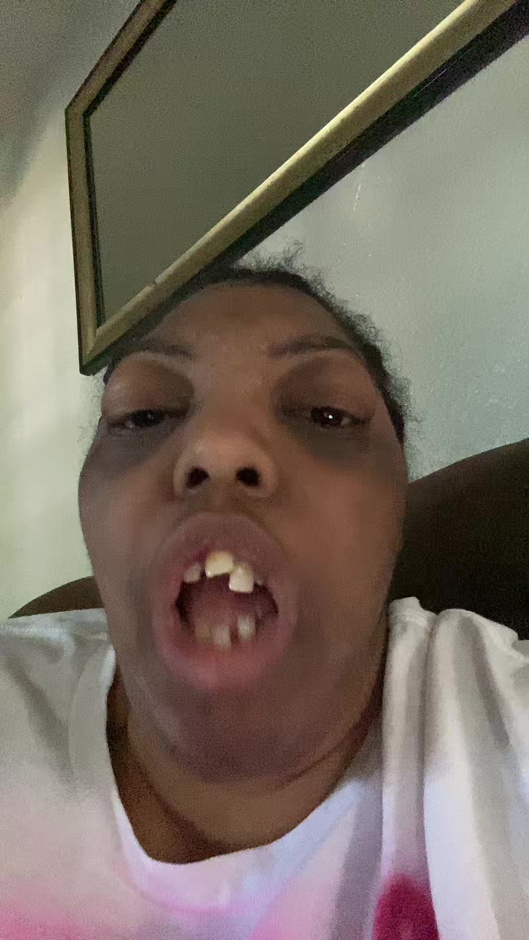 @_shannonderouen