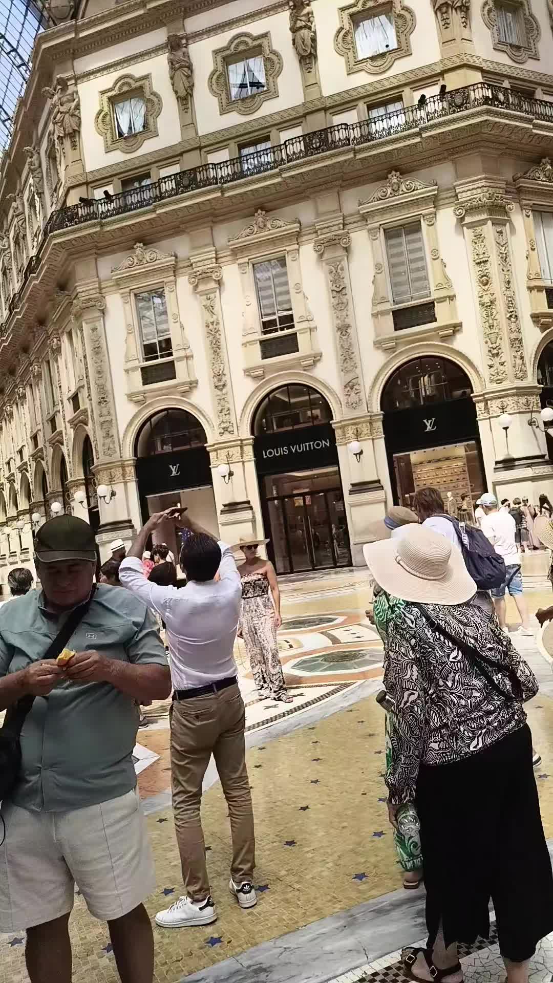 @gujjri_queen 👸🏻🇵🇰🇫🇷
