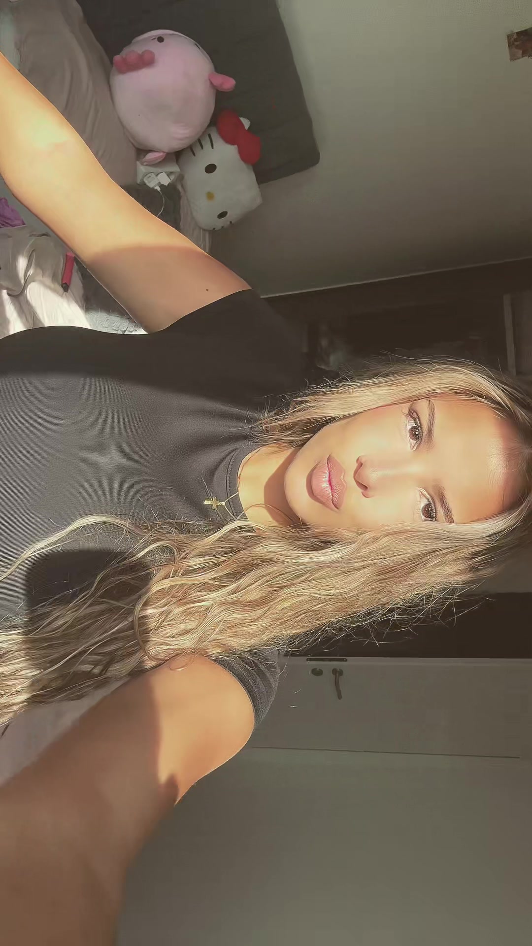 @𝐓𝐨𝐧𝐢𝐚