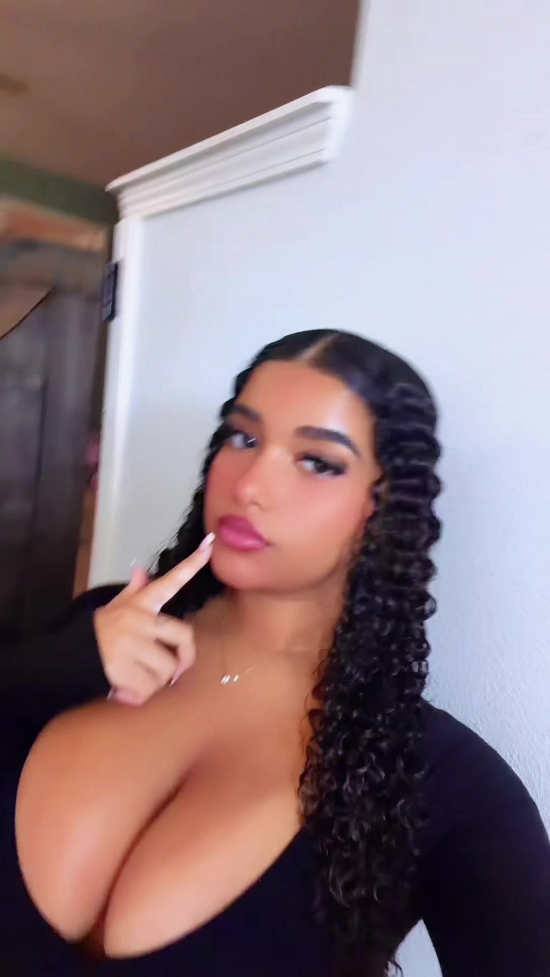 @🦄