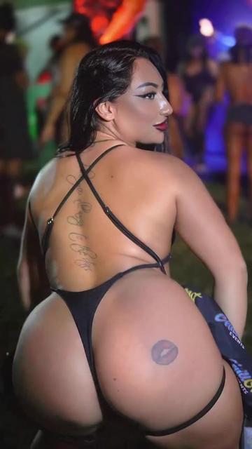 @🥵🥵