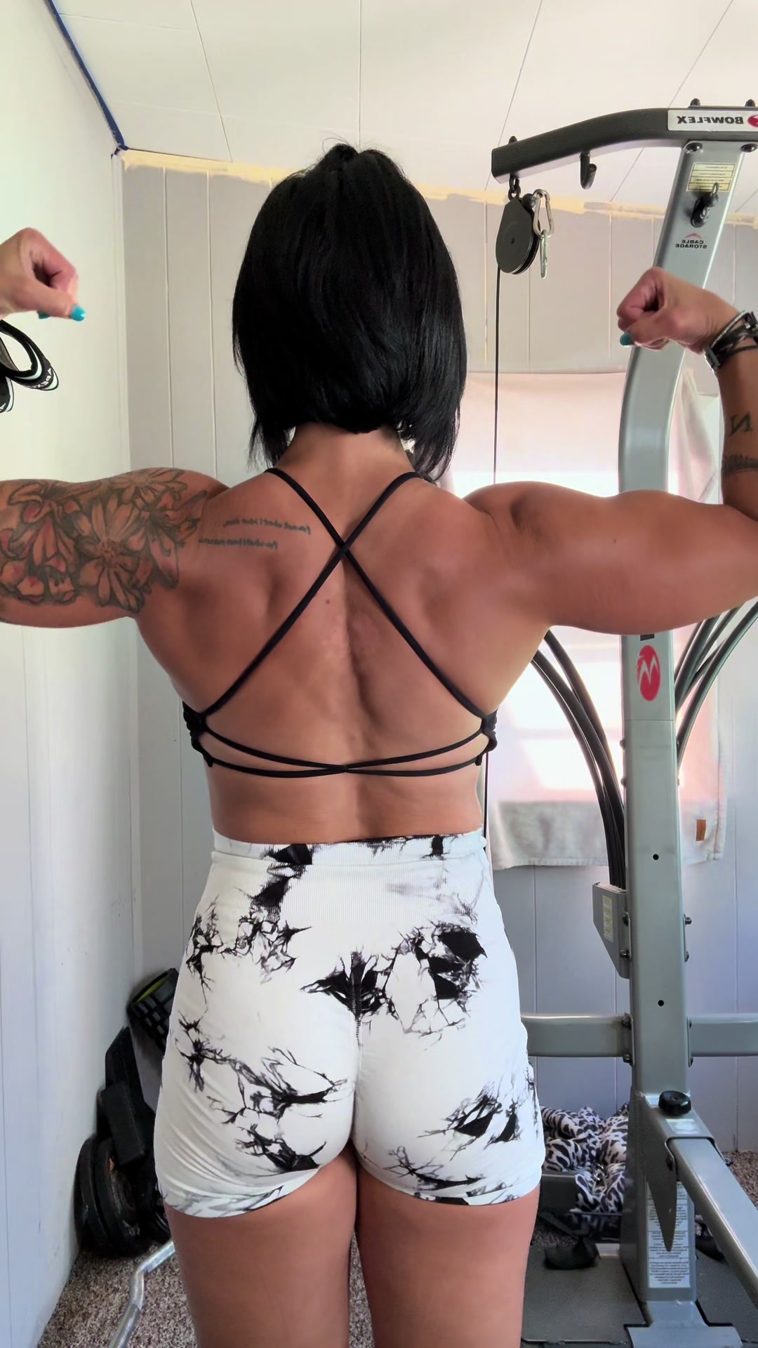 @fitmom_of_4_