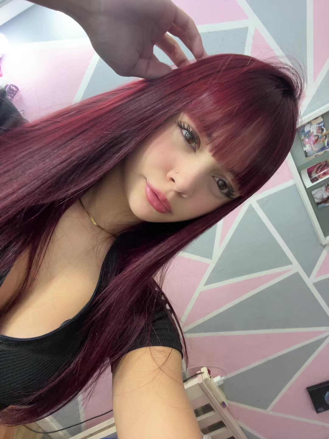 @𝒱𝒶𝓁ℯ𝓃𝓉𝒾𝓃𝒶