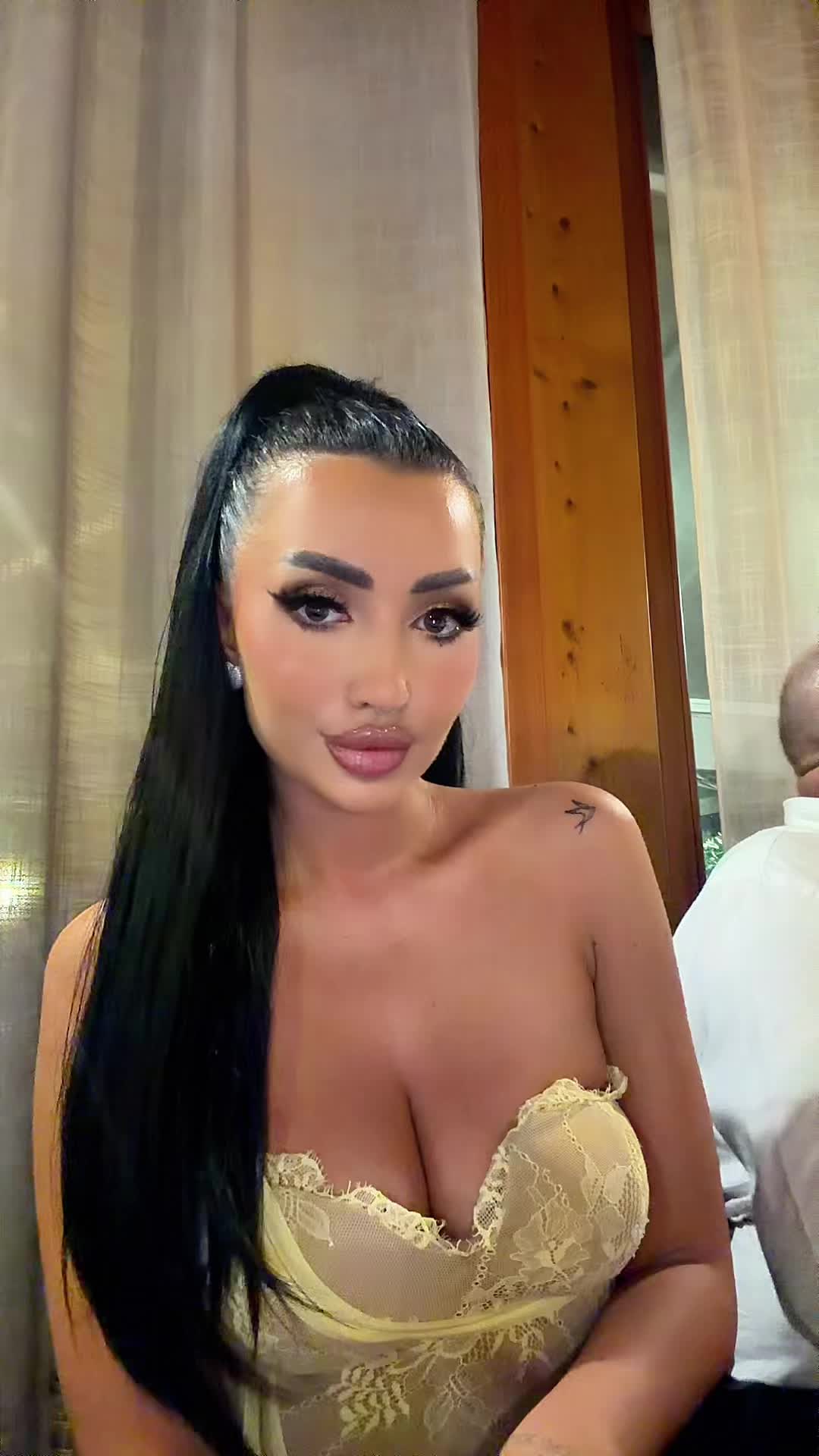 @Oana✨