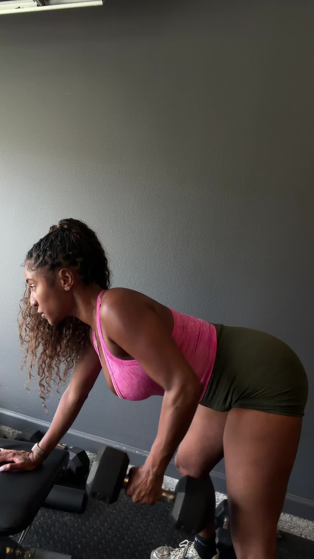@Justcourtneyh___