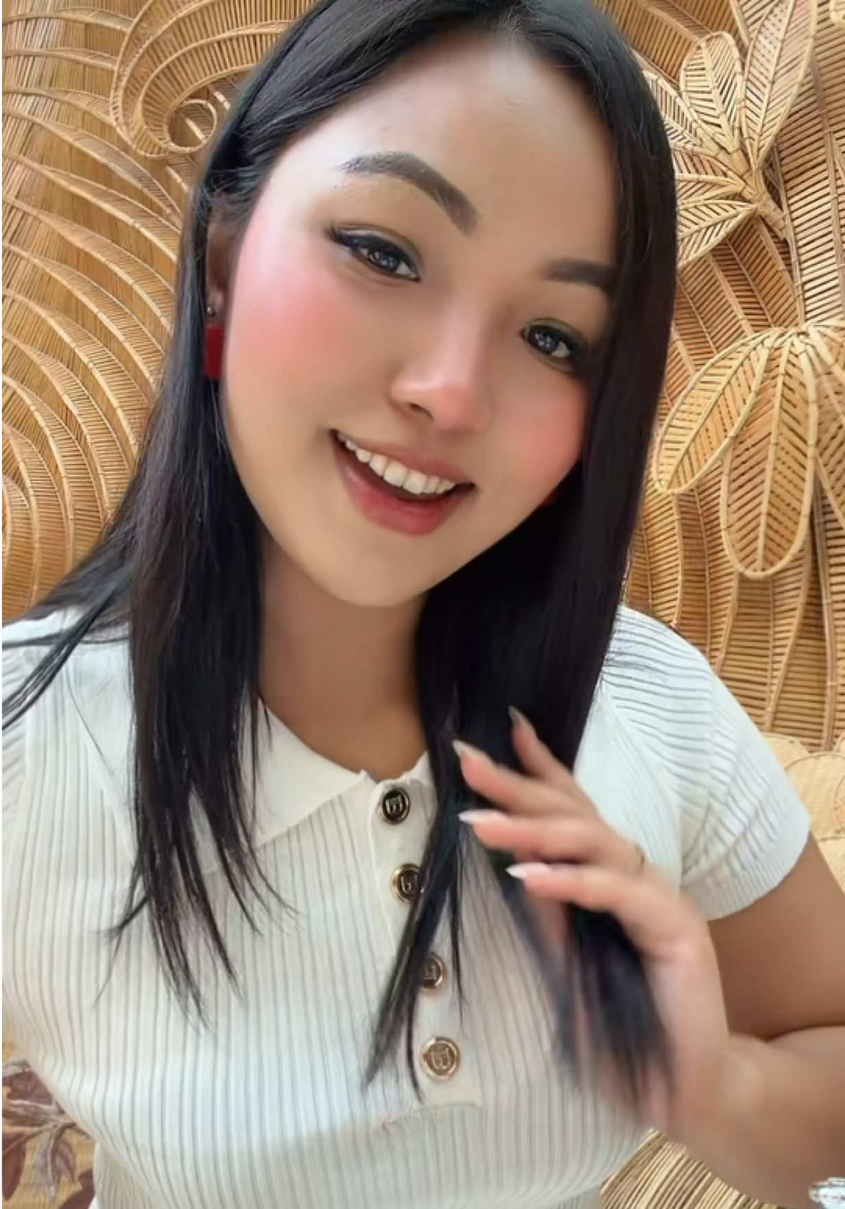 @YouTube: Laxmi Shrestha💓