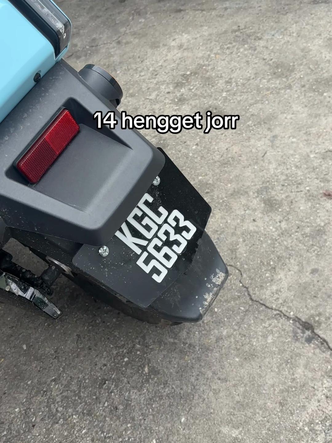 @nishhz