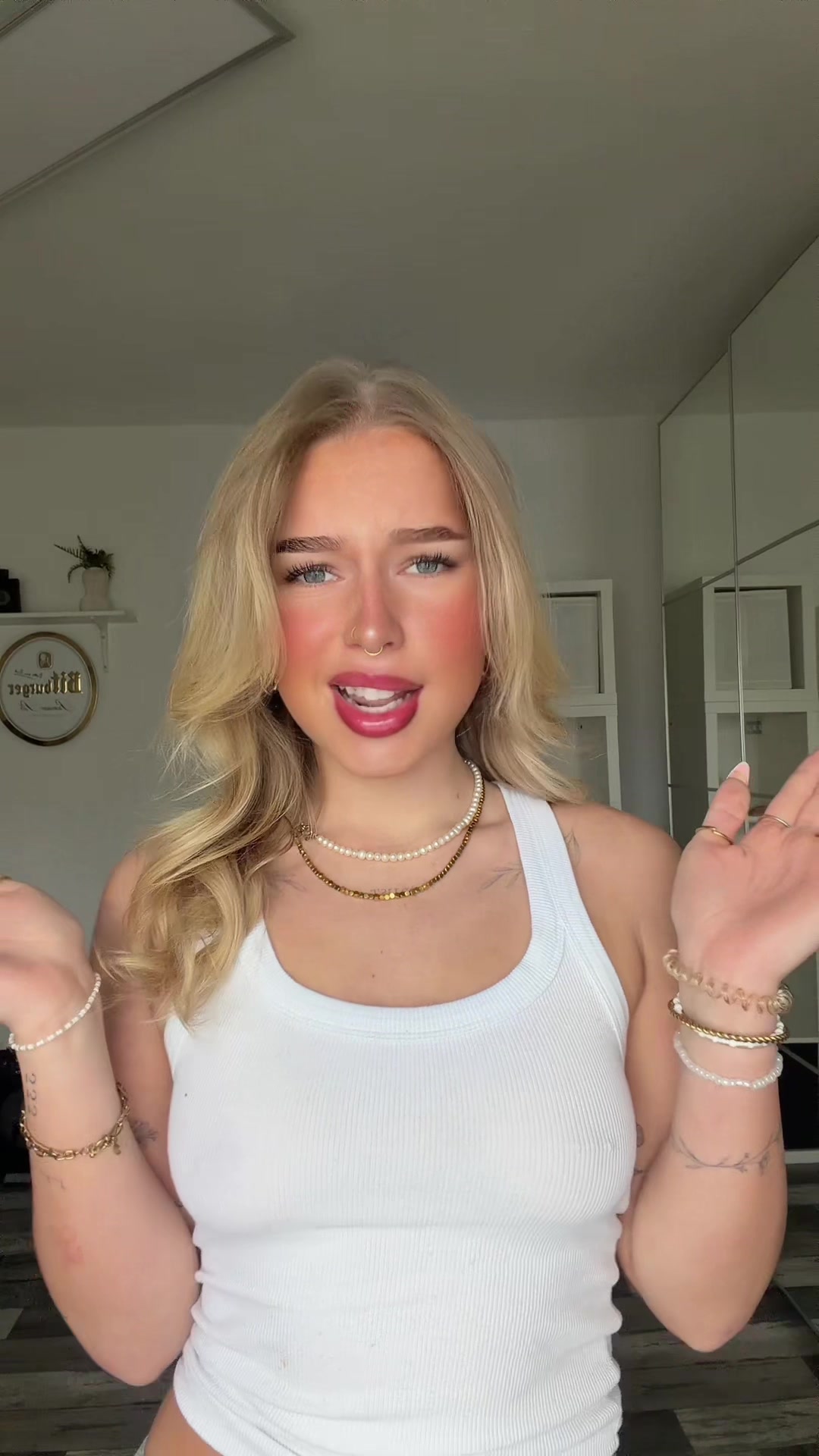 @Nina
