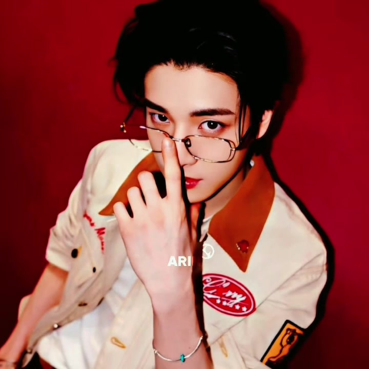 @𝒜𝓇𝒾𝓃🍒