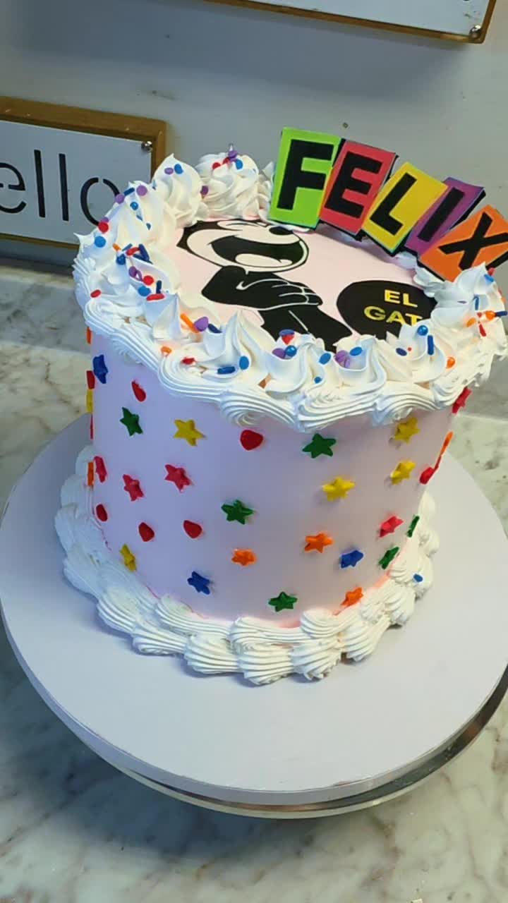 @AmazingCakesByYessy
