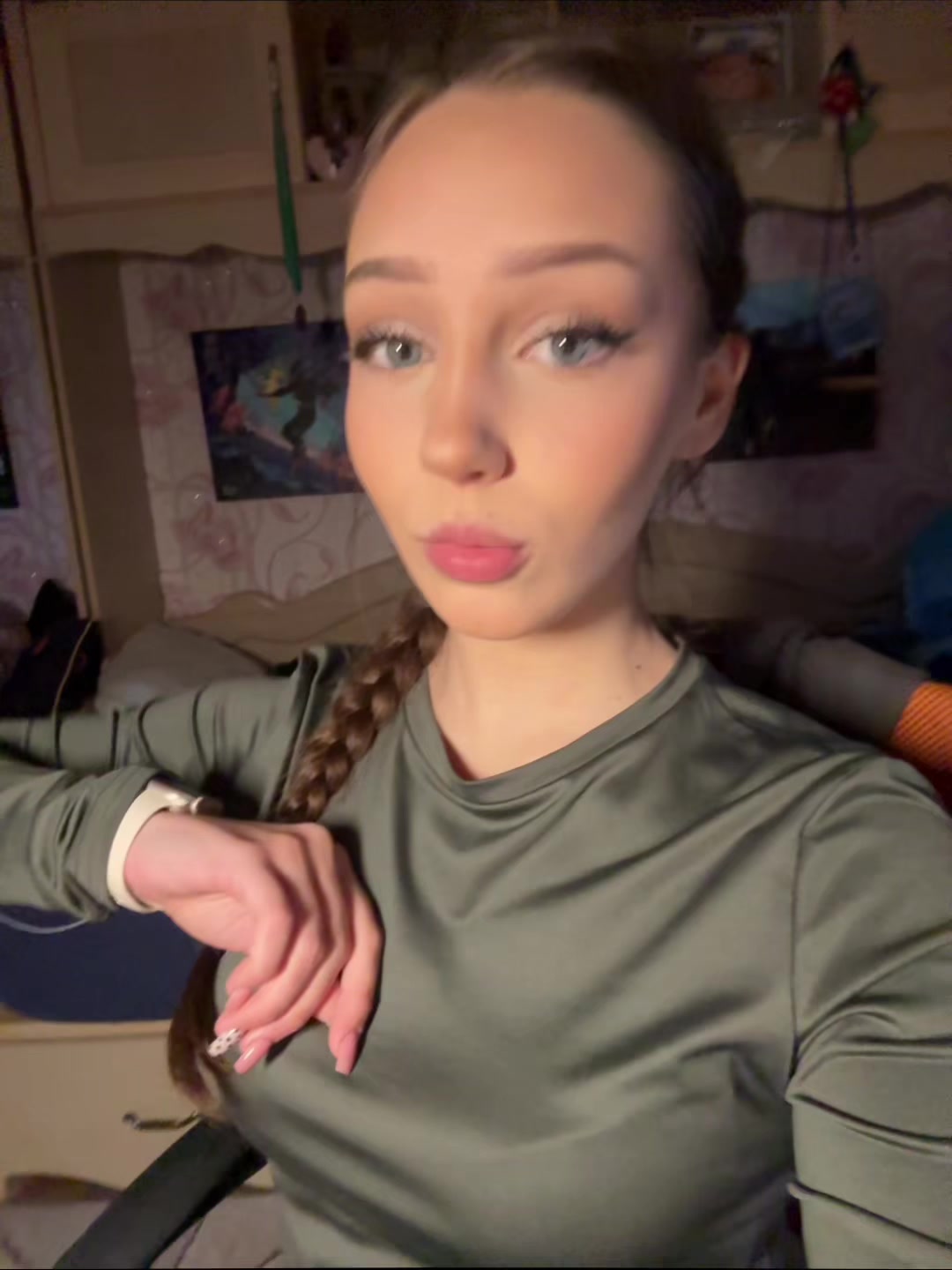 @леруся :3