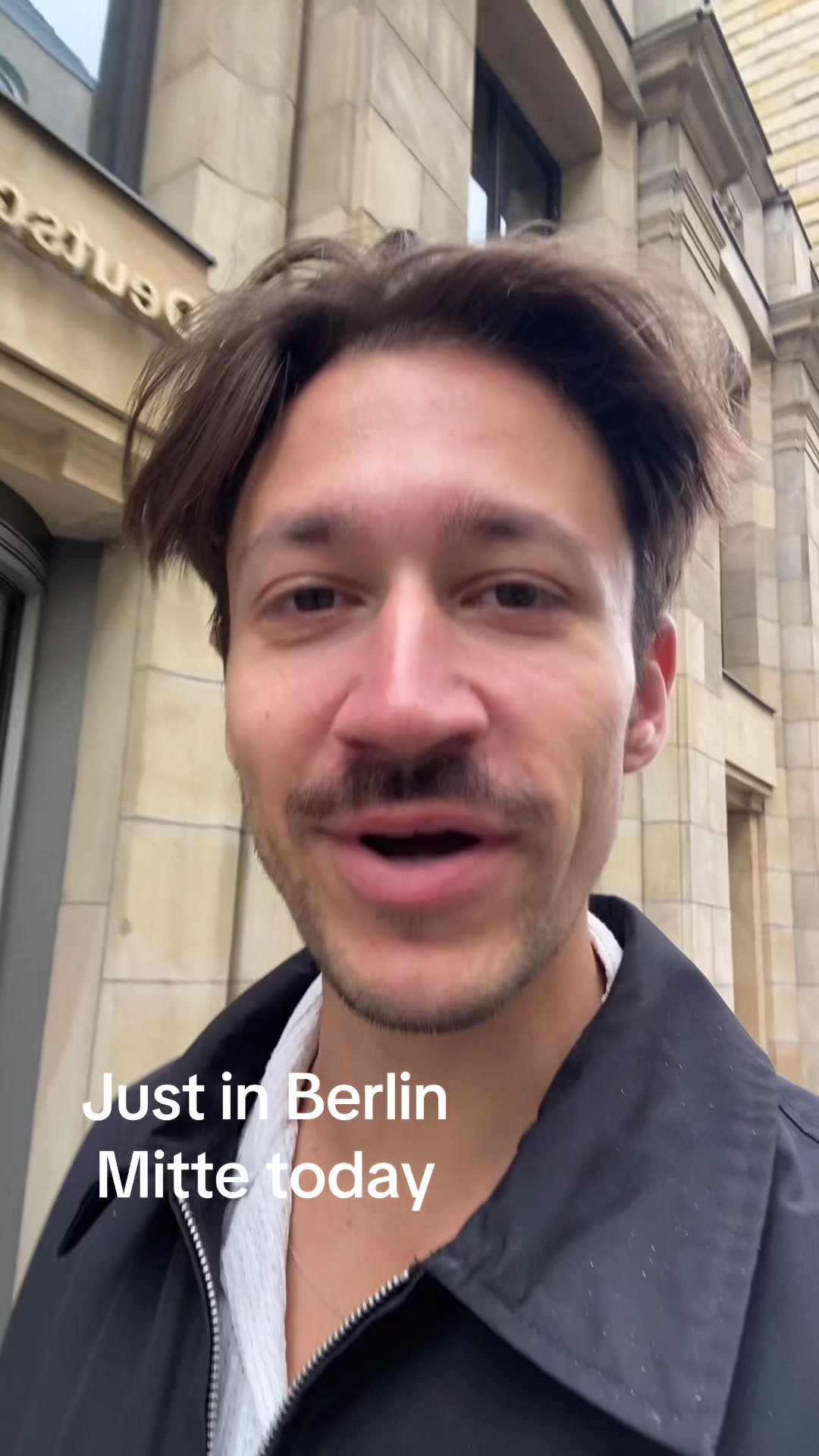 @Art1fact