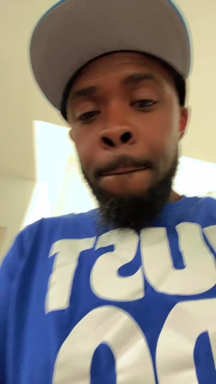 @Cmoe Barber