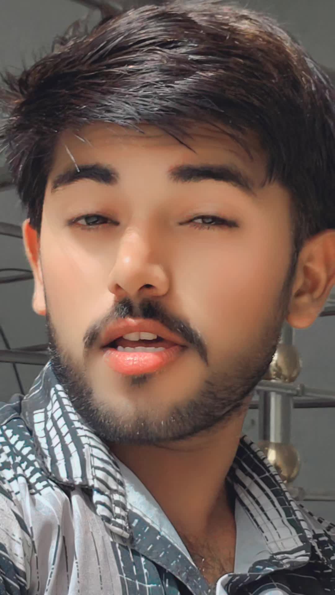 @👑 ٭マAJA٭ 👑