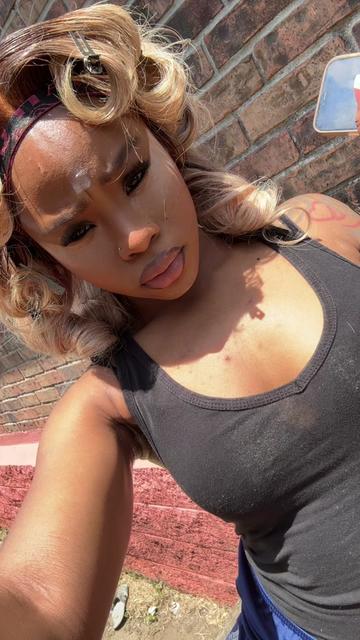 @Kaliyah