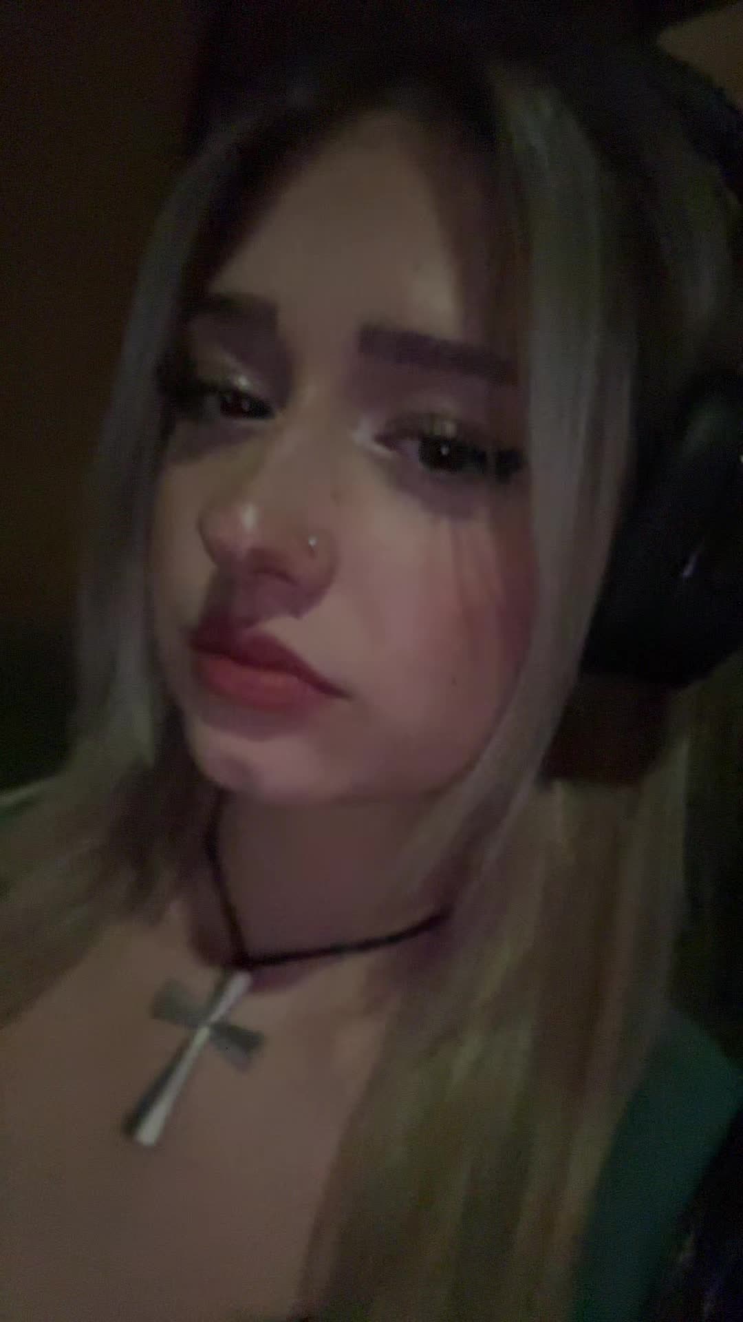 @️