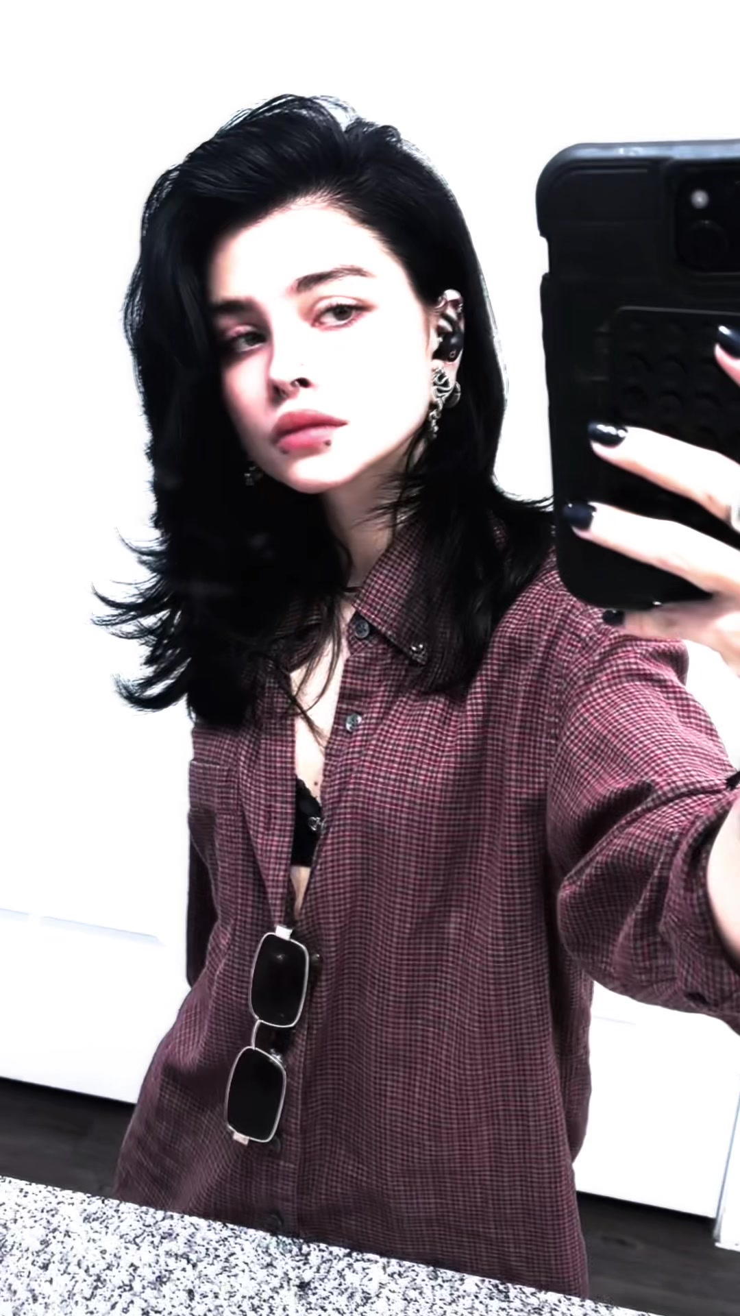 @bella