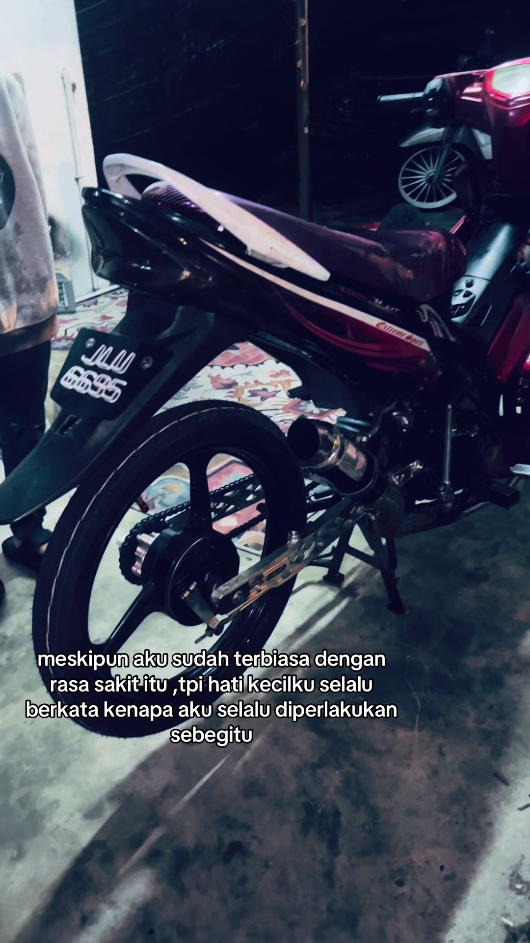 @+011