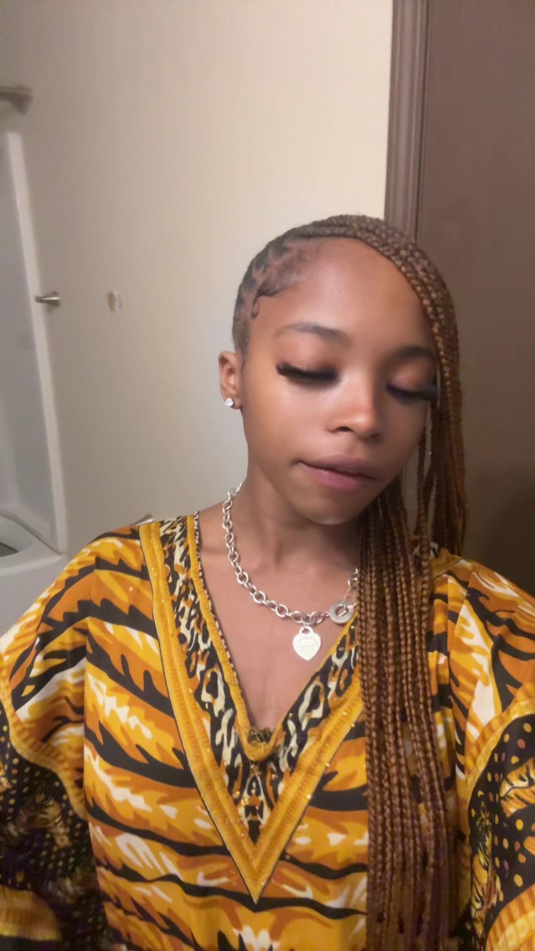 @whoisshe