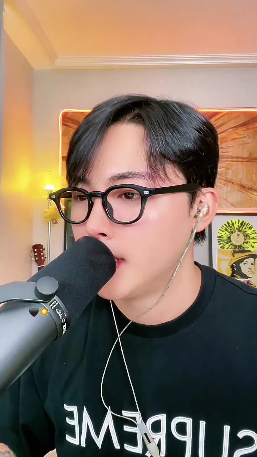 @🖤˚⋆선샤인⋆˚☀️