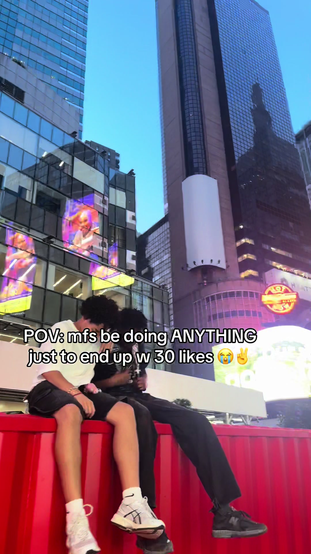 @paula &trade;️