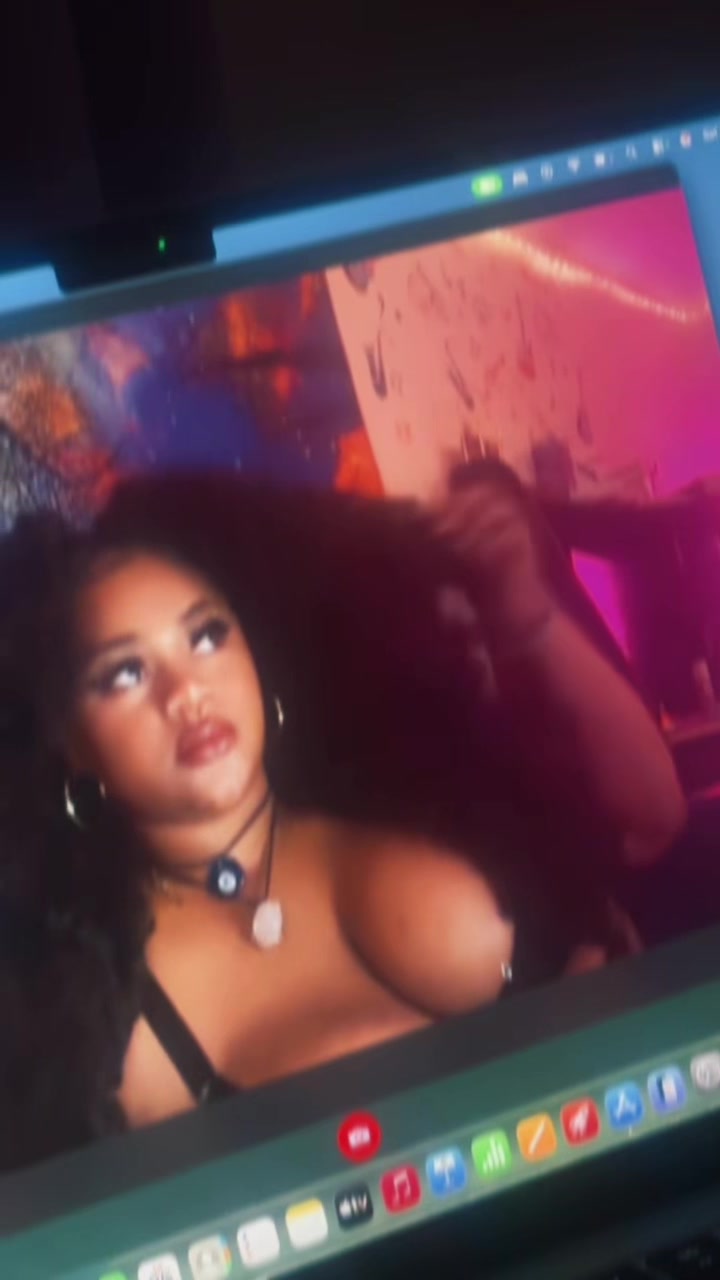 @𝒜𝓃𝓎𝒶𝒽 (Ahn-yuh)🧡☮️