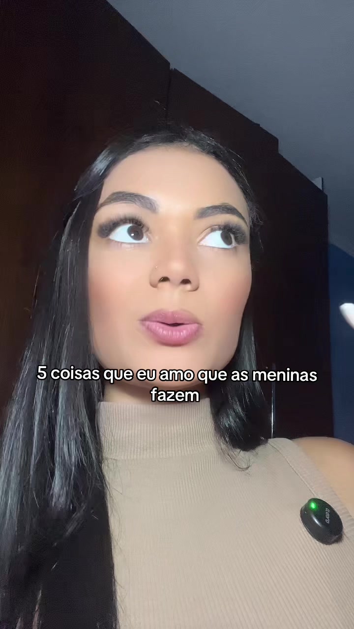 @Anna Laura