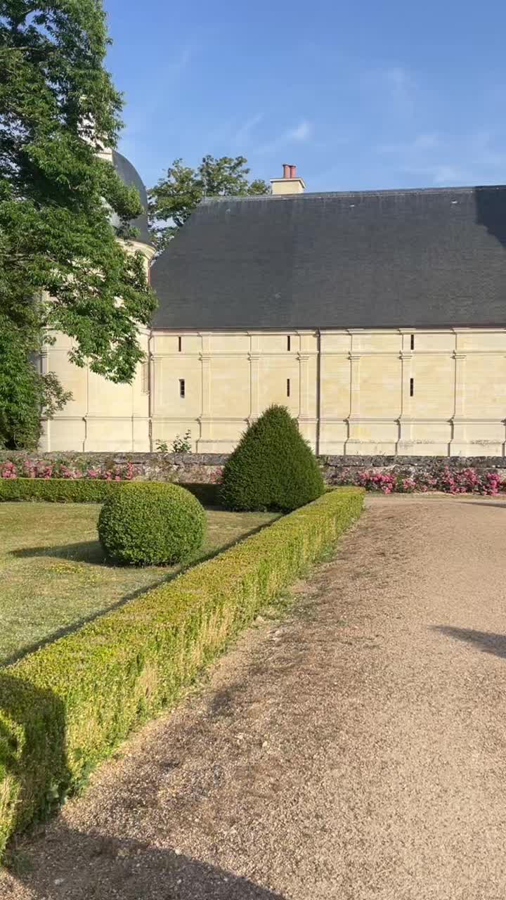 @𝑳𝒐𝒖𝒊𝒔𝒆
