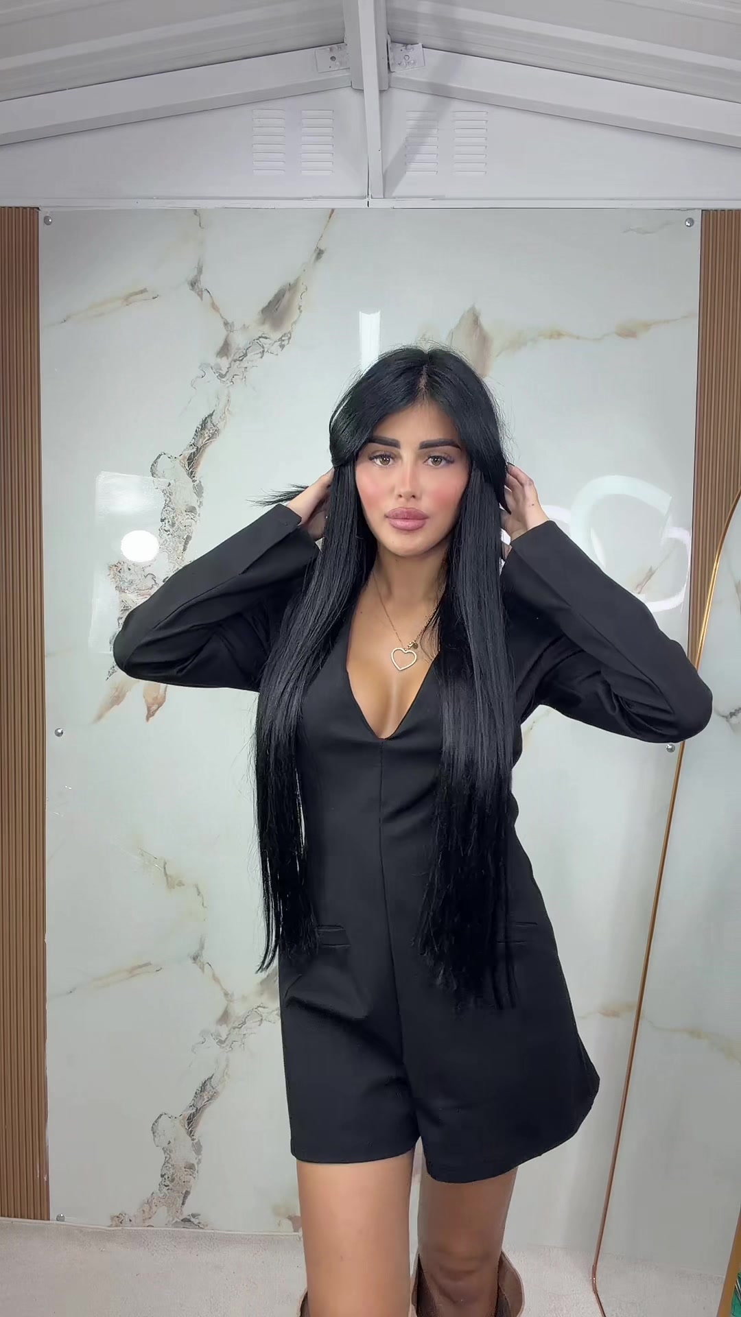 @Iconic look