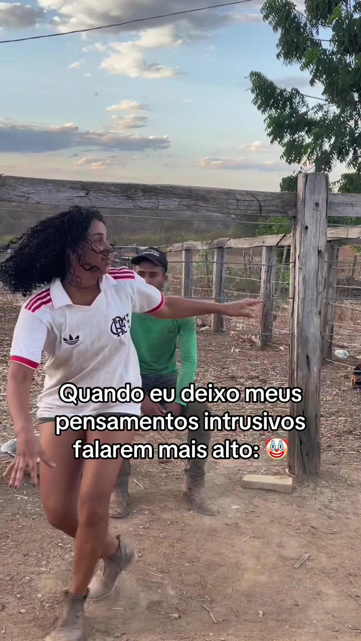 @monicadejatoba