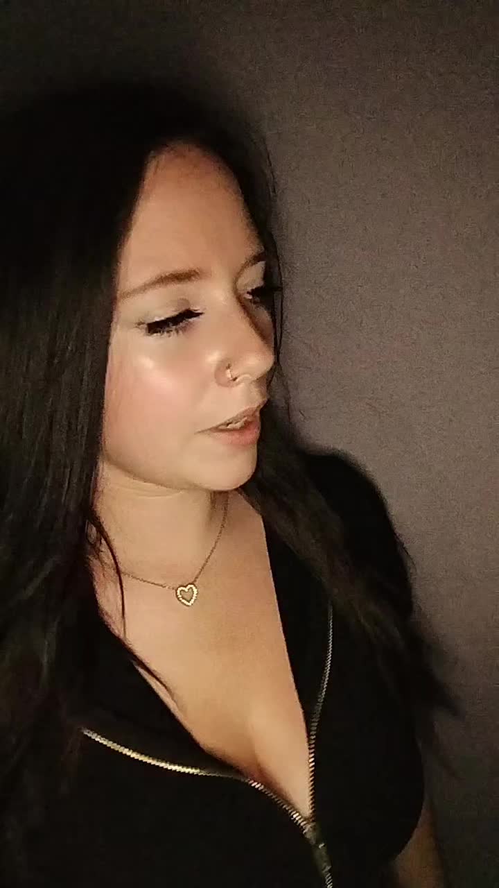 @❤️👑Danielaruth_official👑❤️