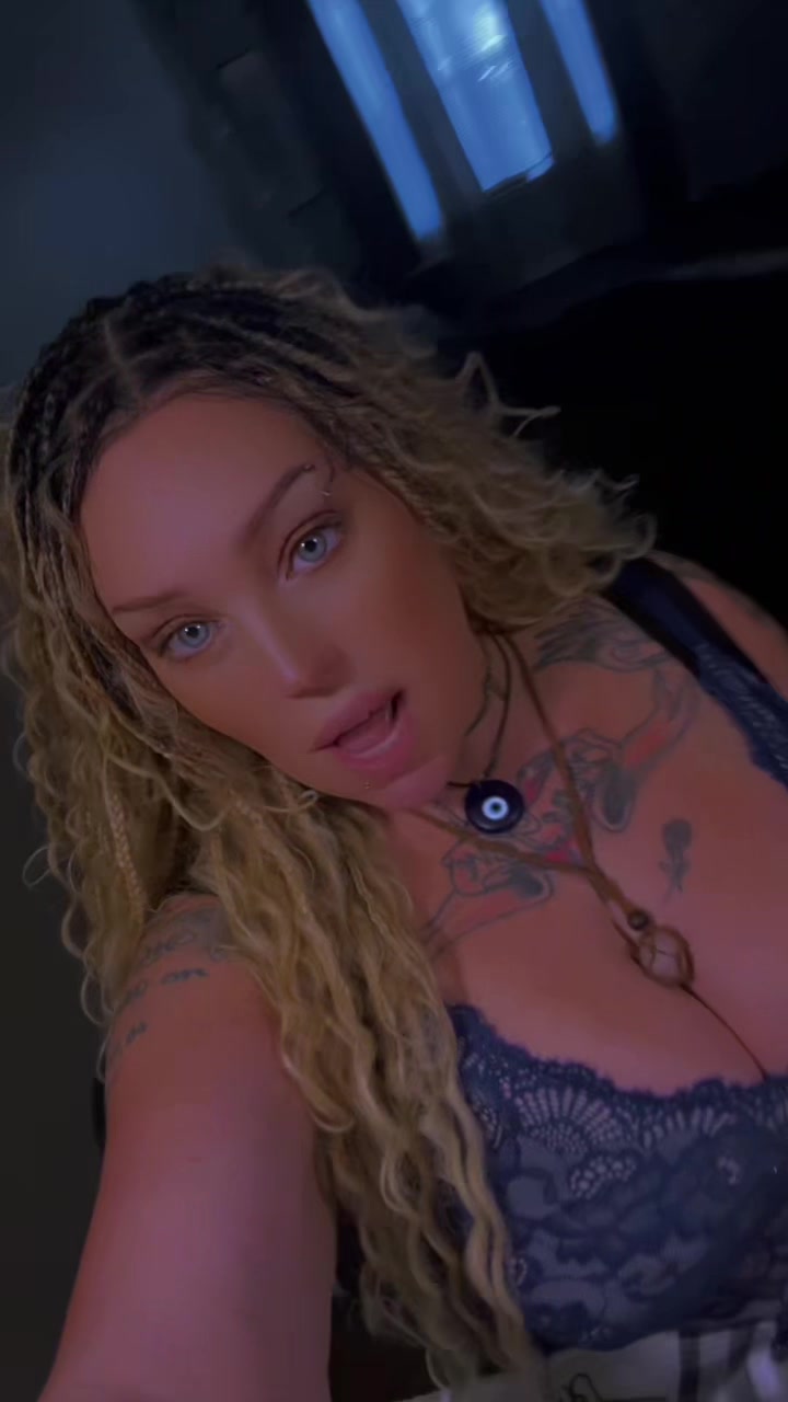 @💄💋Golden_Goddess 🫦👅🧊
