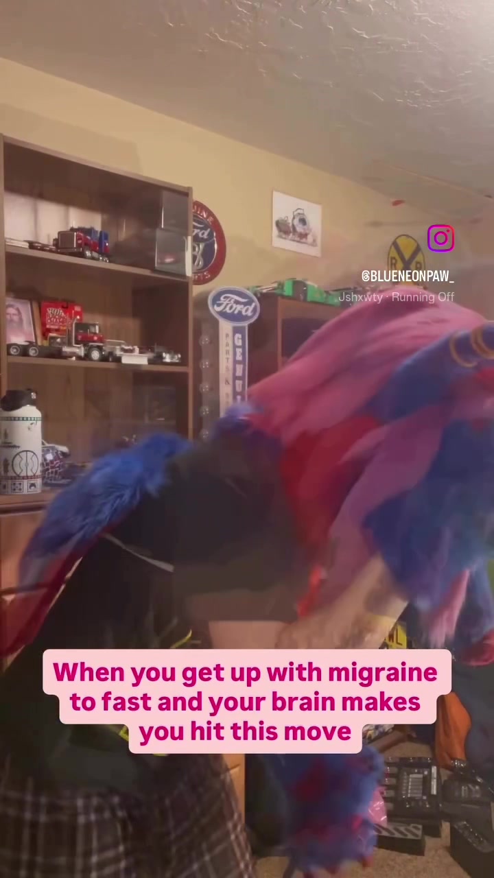 @BlueNeonPaw