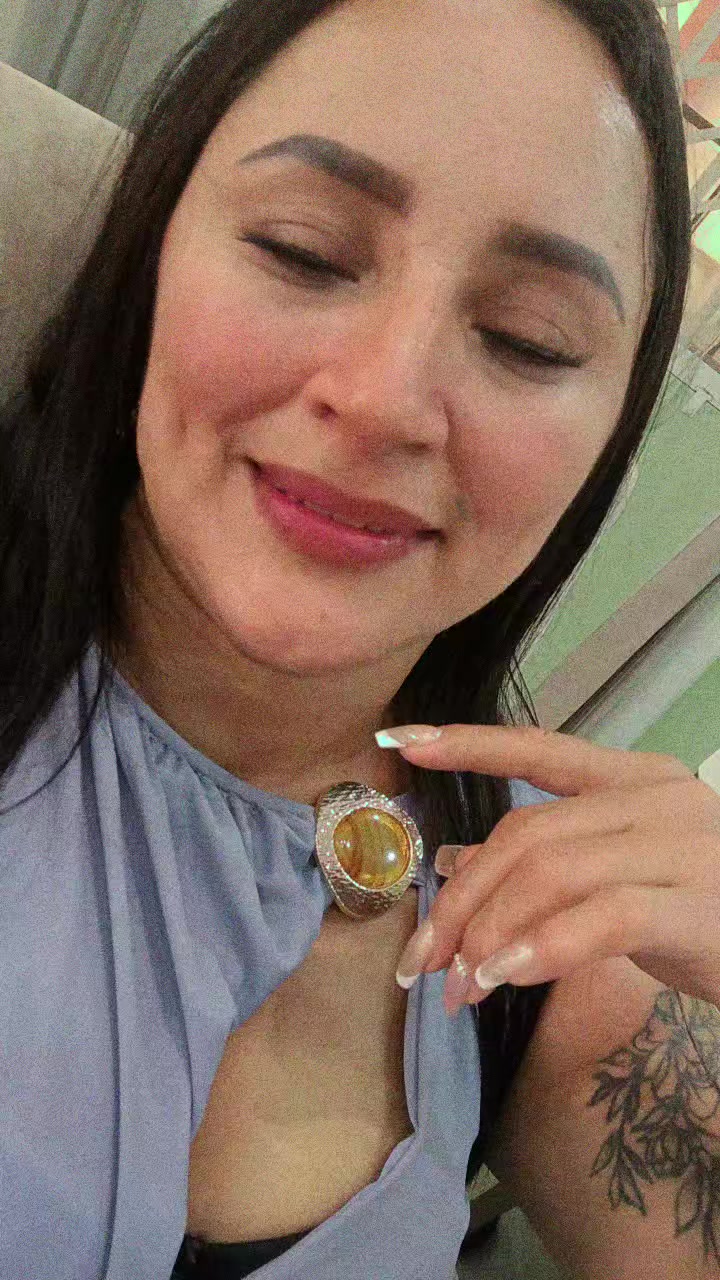 @lucesita infante🇪🇨