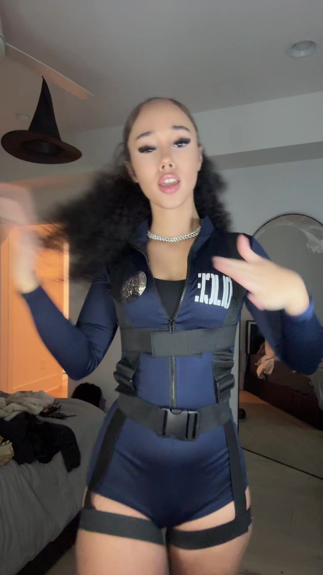@🐰