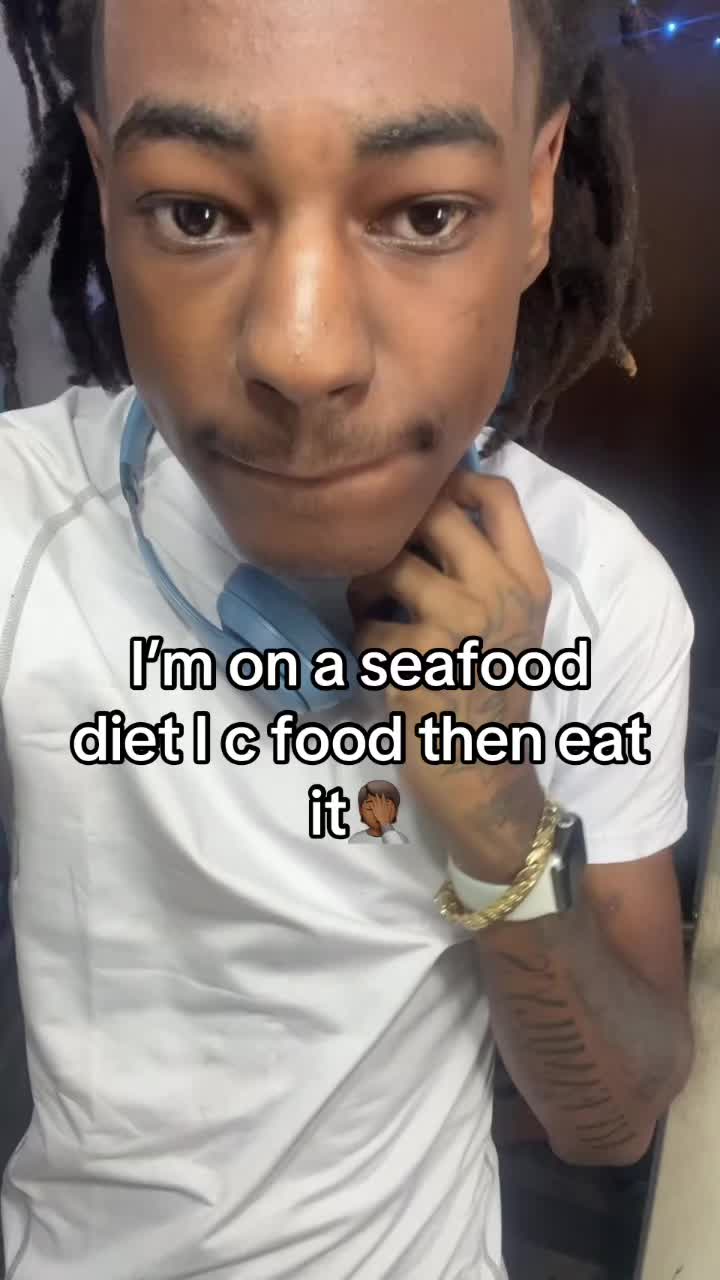 @⃟