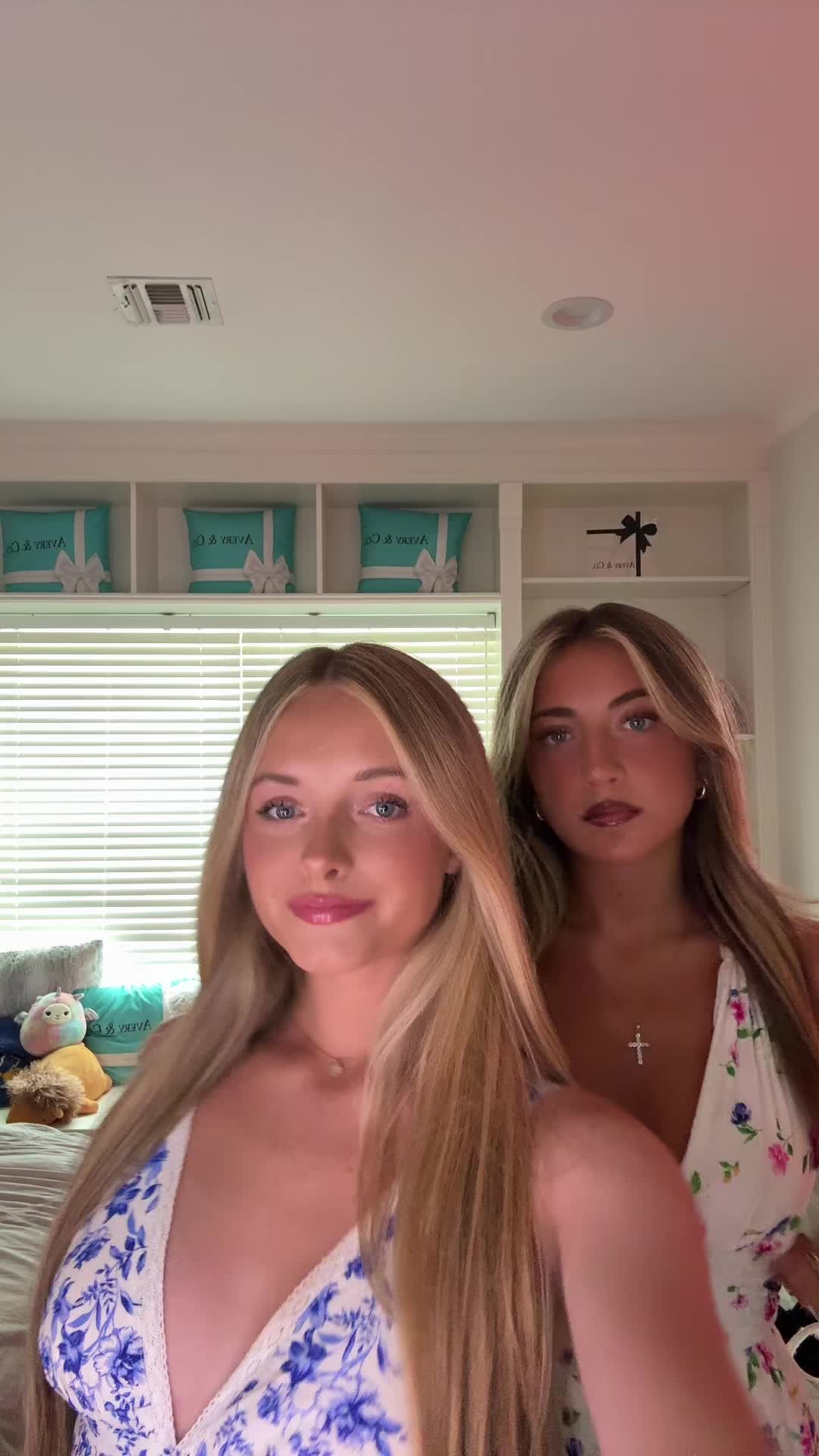 @bellahuttner
