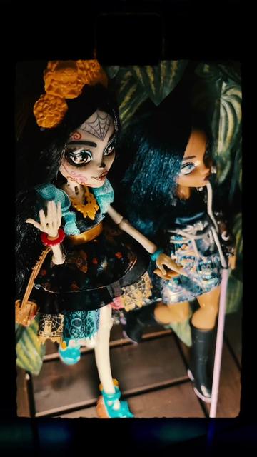 @Tifa’s Tiny Treasures ๐ต๐ธ