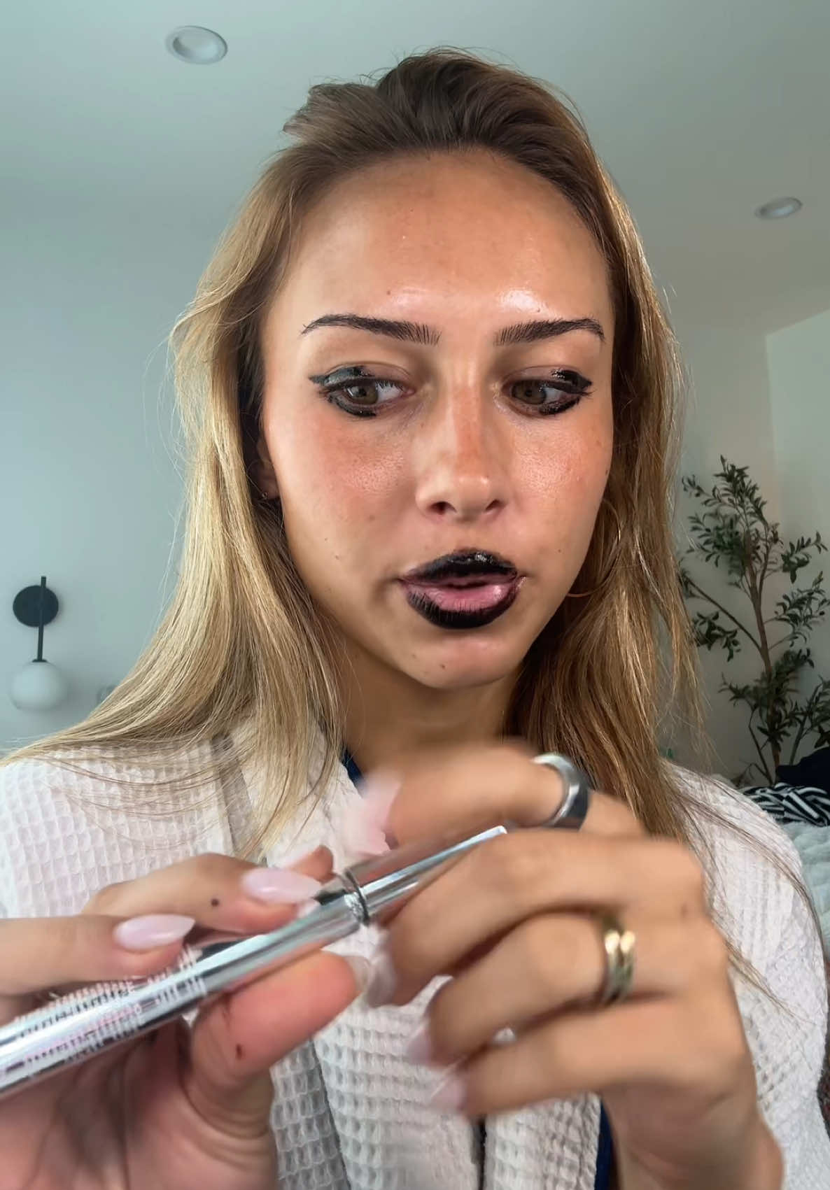 @bella l&ouml;vkvist