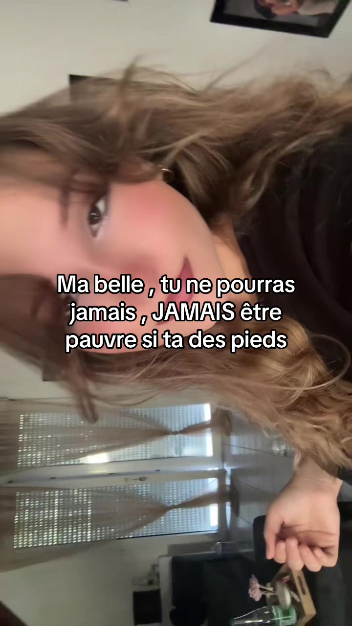 @Lolottey_