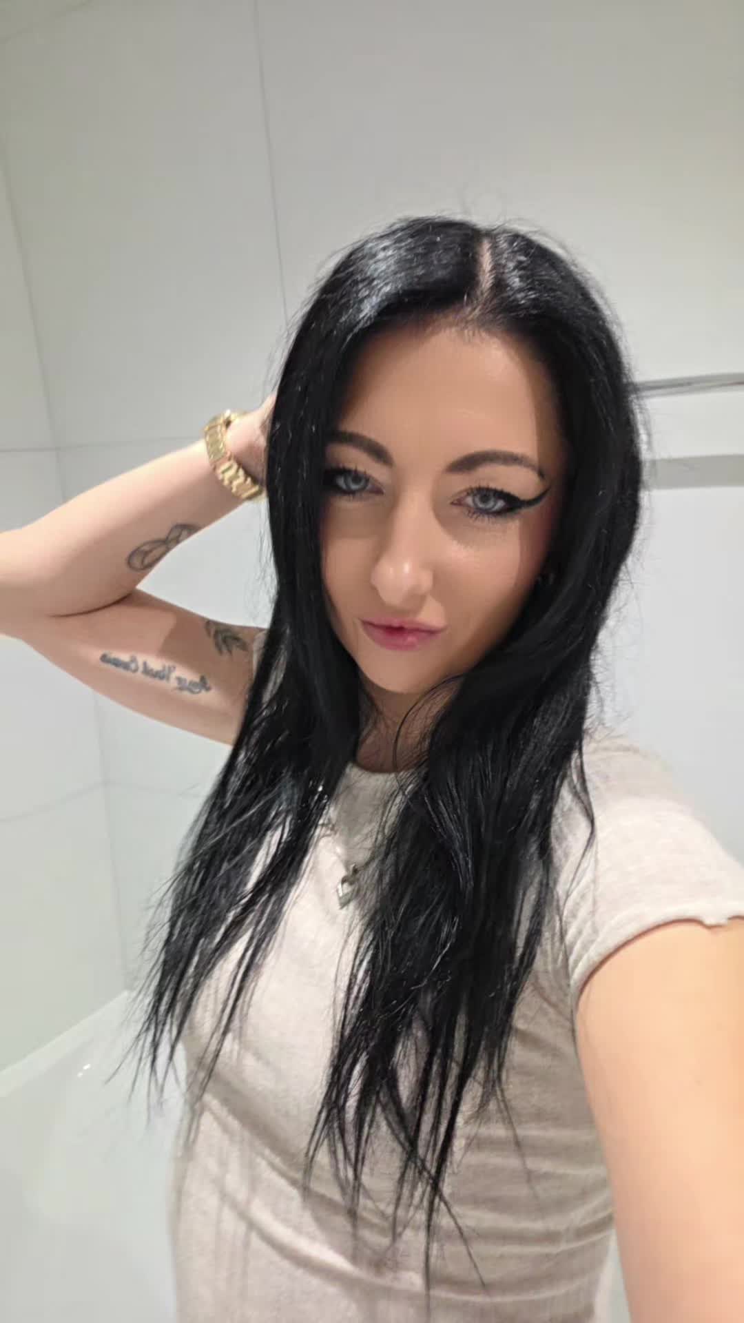 @czarnarewelka