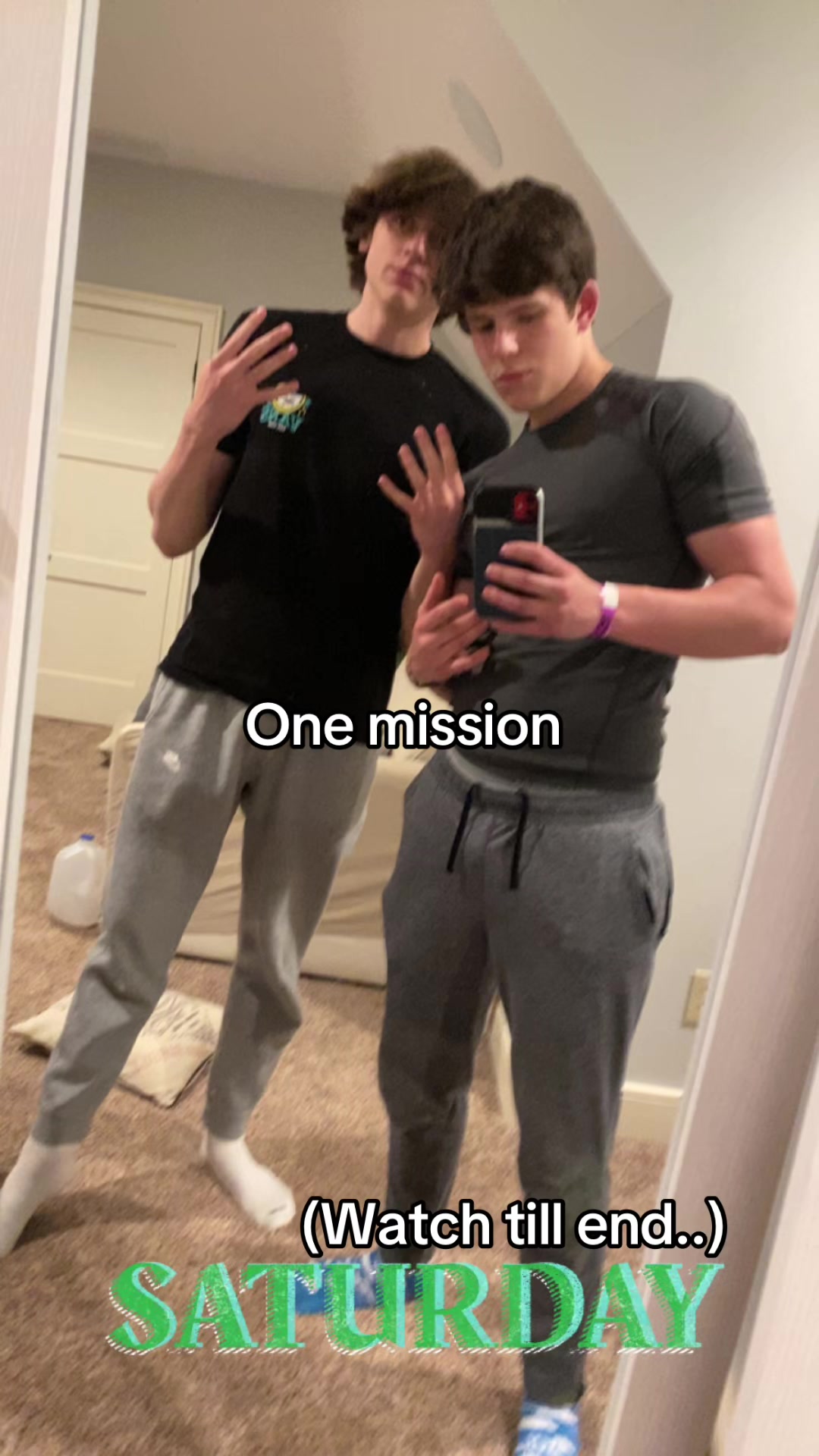 @lukeAr