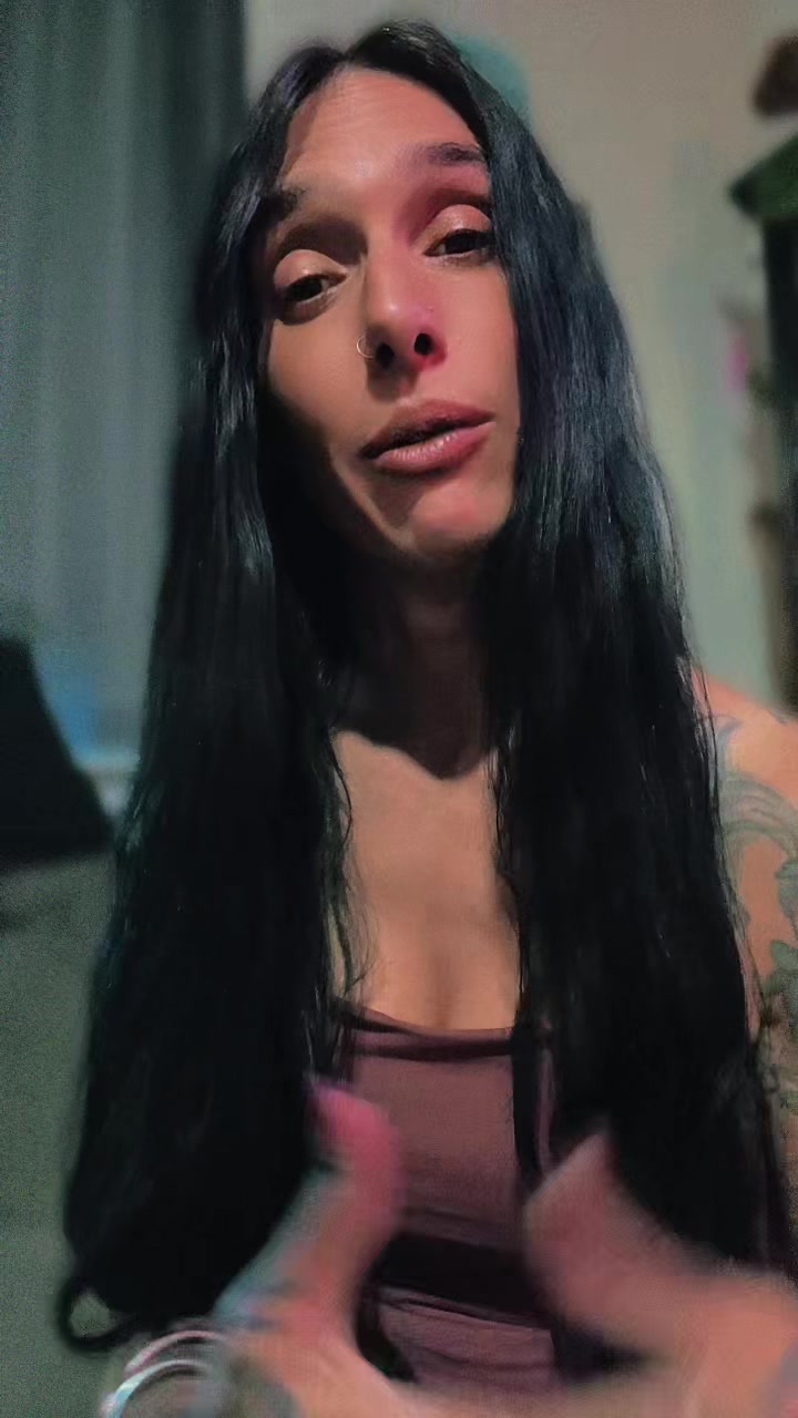@Holly_Love