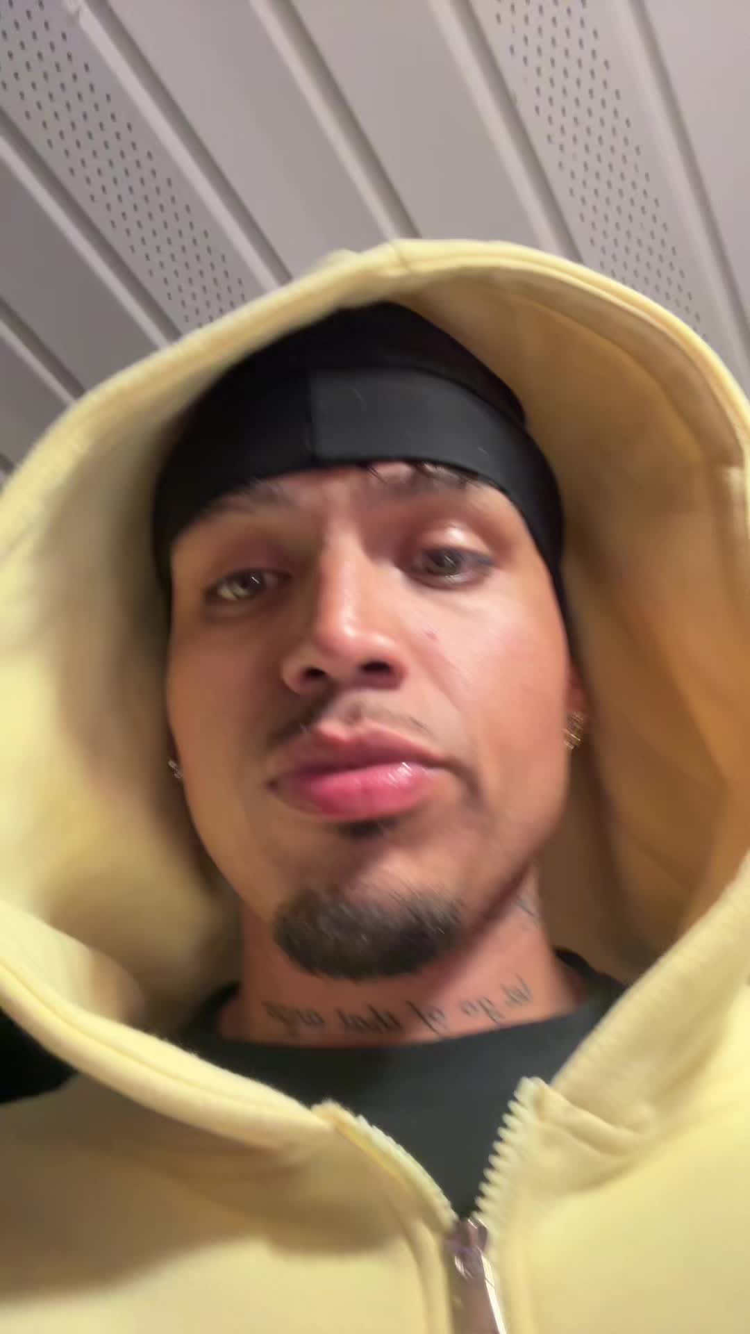 @morefonz2x