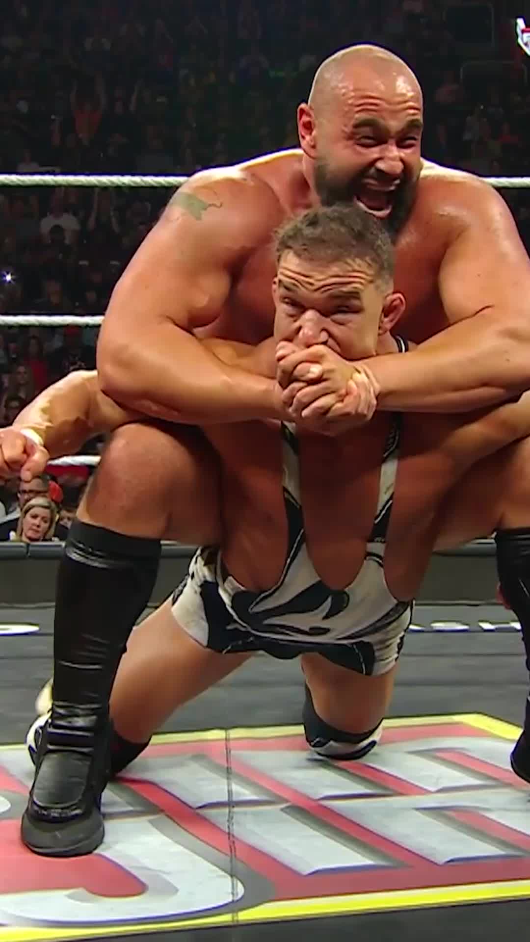 @WWE Español