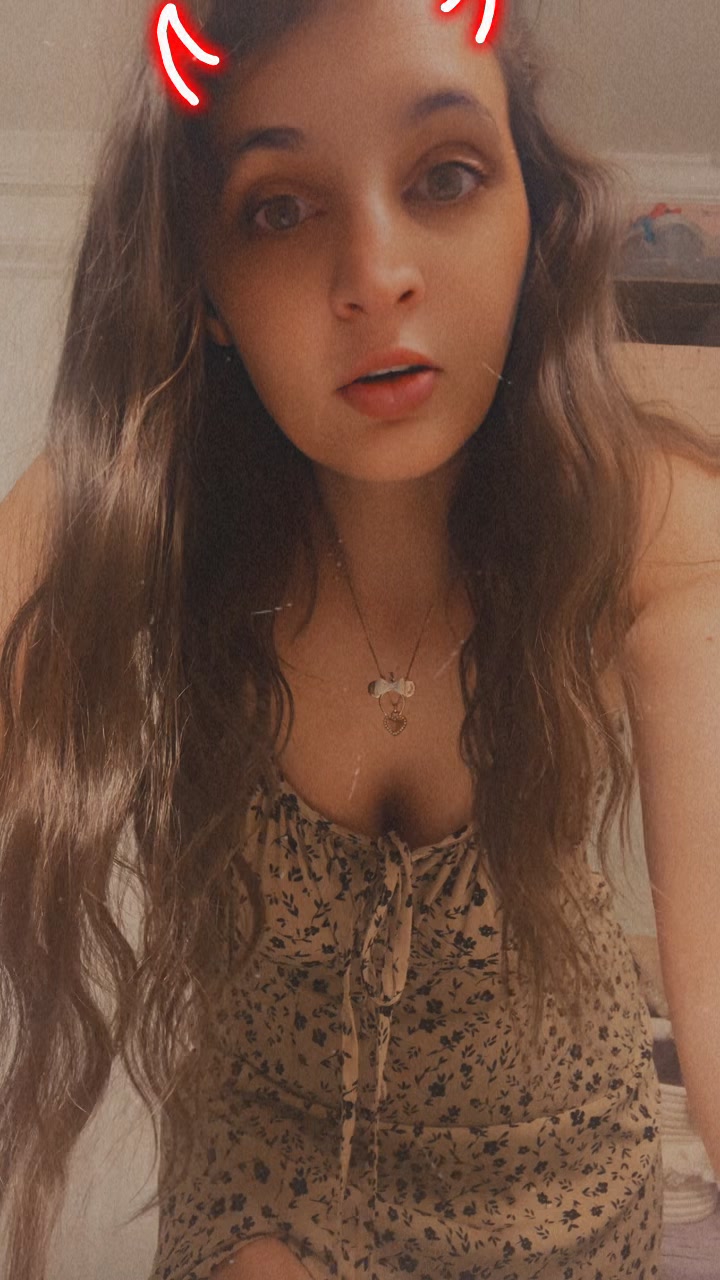 @Lil shadow 🥀🖤💋🖕🏻