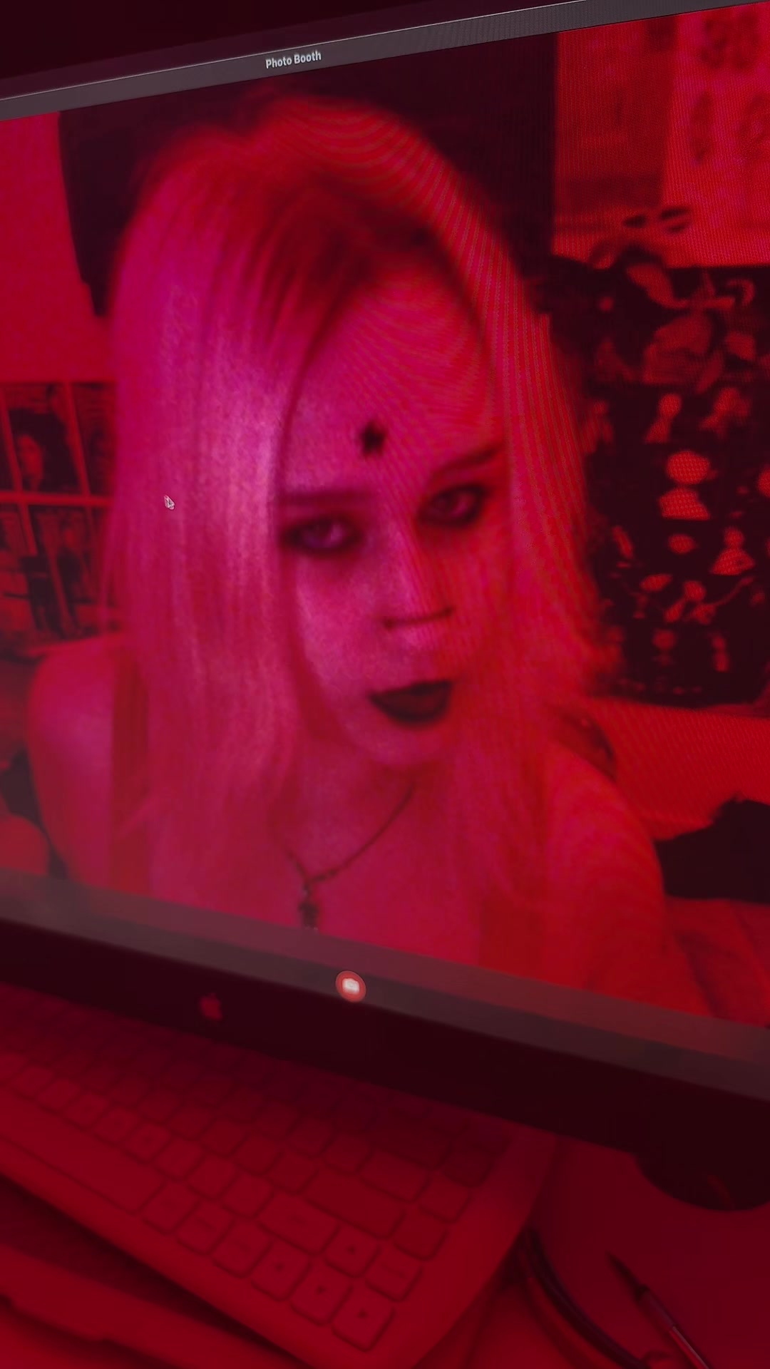 @cн&alpha;яℓєу🦇